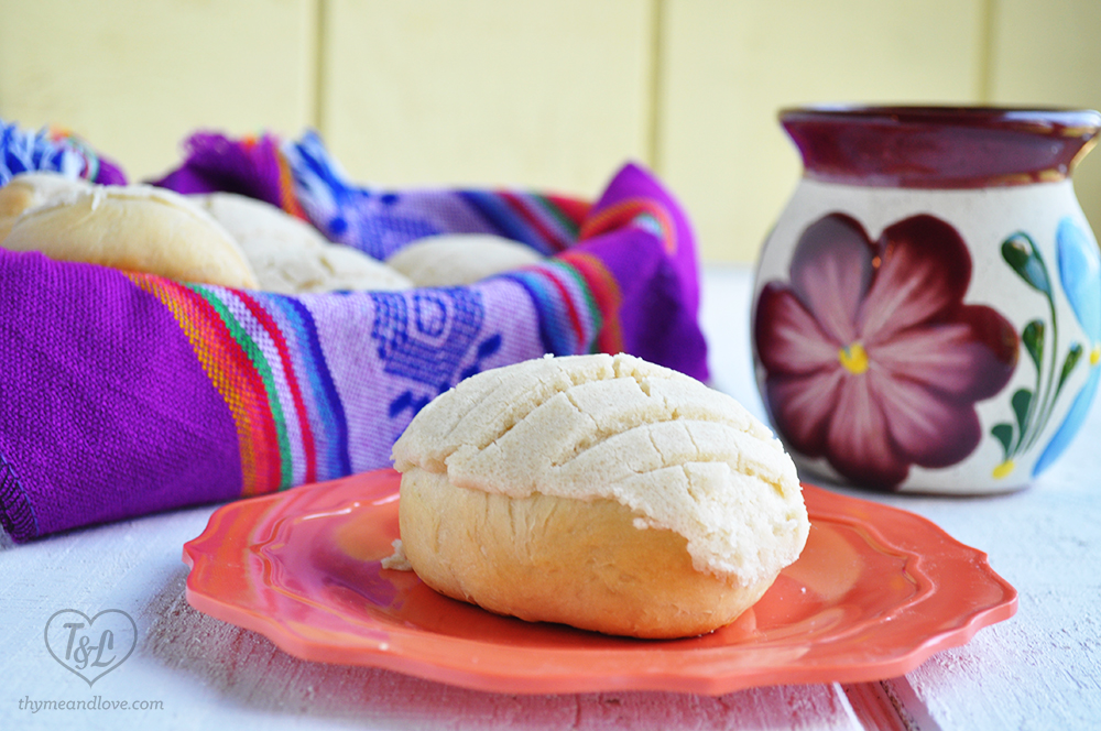 A classic Mexican Pan Dulce recipe for Conchas with a Vegan twist.