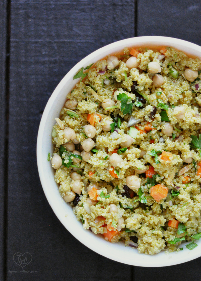 Light + Healthy Curry Quinoa Chickpea Salad. #vegan #plantbased #quinoa 