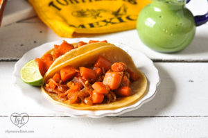 Braised Carrot Tacos are a hearty vegan taco filling that even meat eaters will love. #tacos