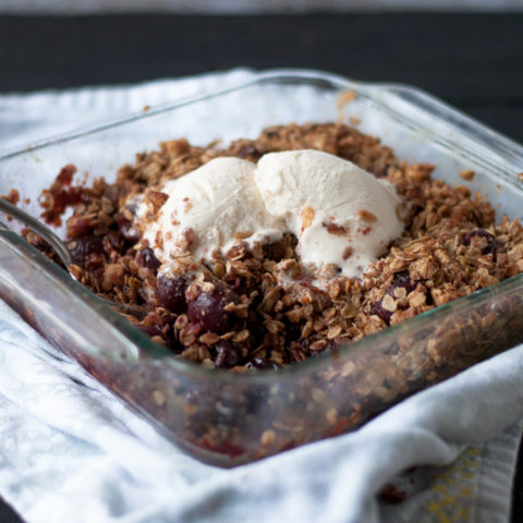 Vegan and Gluten-free Cherry Crisp plus a trip to the local cherry orchard! #vegan #fruit