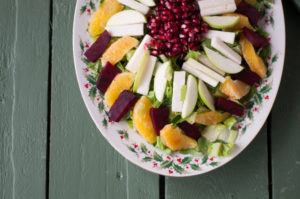 Mexican Christmas Eve Salad: a healthy, colorful festive salad for this Christmas holiday. #mexican #christmas