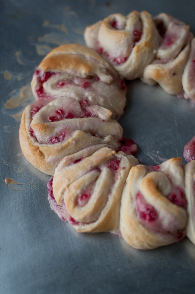 Raspberry Lemon Crescent Roll Ring is perfect for holiday entertaining.