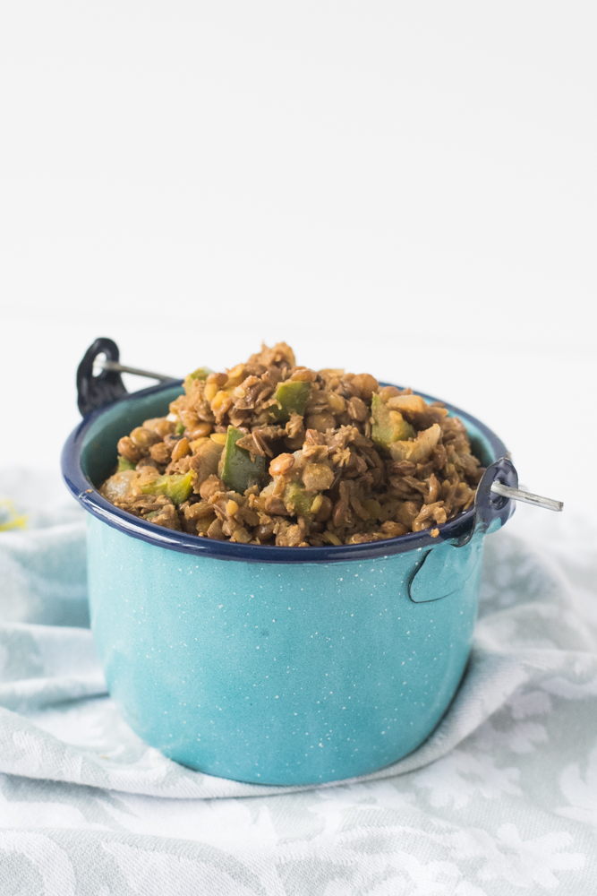 Lentils make a great substitute for ground meat. Whether you are vegan or just looking for more meatless meal ideas, you'll love this lentil carne molida. #lentils #vegan 
