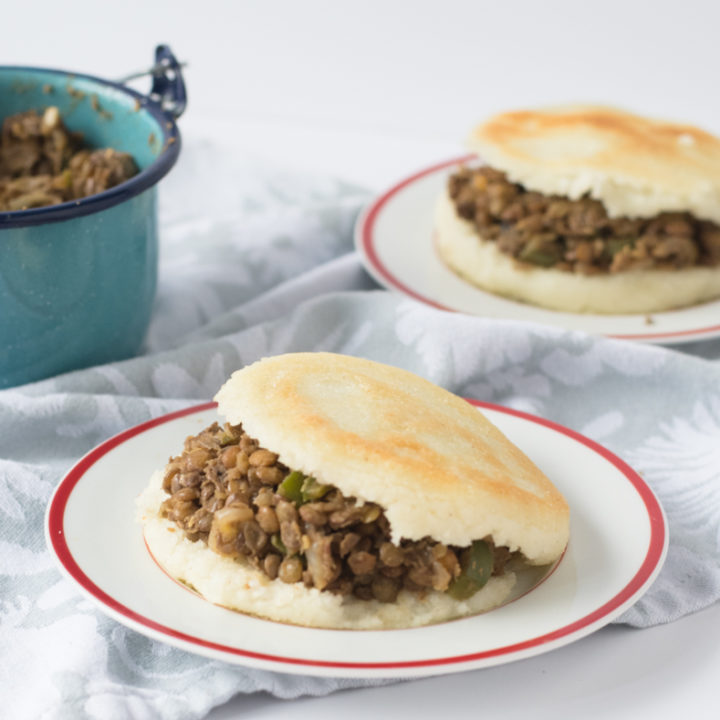 Lentils make a great vegetarian filling. They are packed full of protein and nutrients. This lentil filling makes a satisfying vegan arepa!