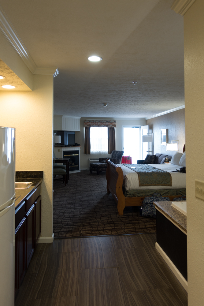 Cherry Tree Inn & Suites located in Traverse City, Michigan 