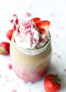 Strawberry season is finally here! To celebrate the season, I have complied an amazing round-up of strawberry recipes! Take advantage of strawberry season with these Vegan Strawberries Recipes.
