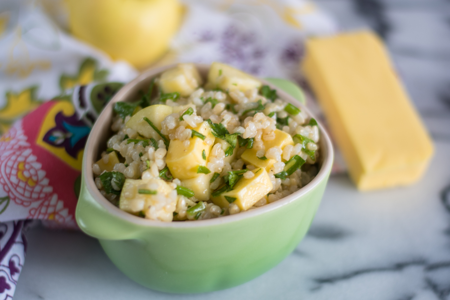 Vegan Cheddar, Apple and Brown Rice Salad is a filling, flavorful vegan meal! 