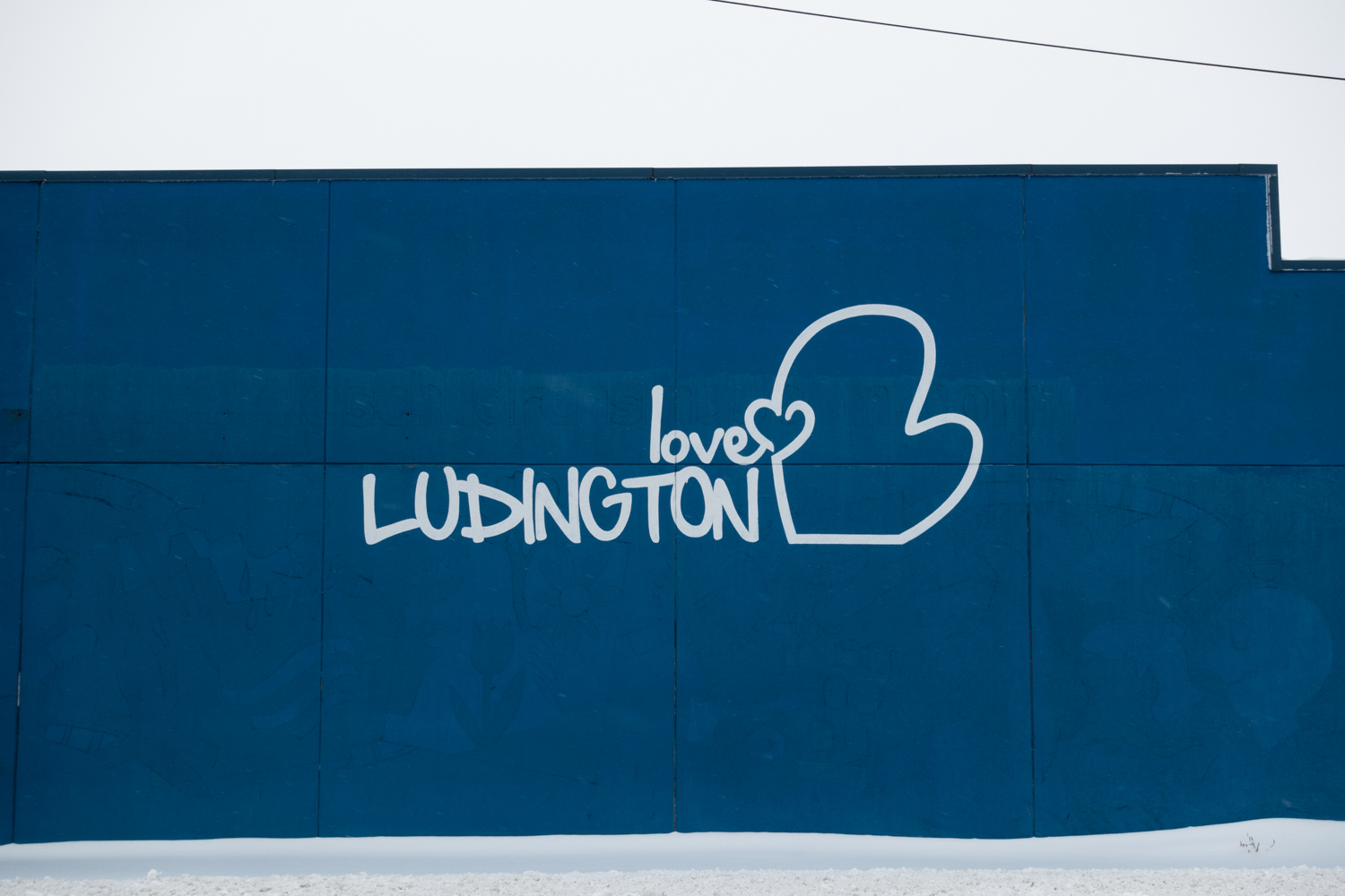 Ludington, Michigan Winter Getaway: What to See, Do and Eat: a travel guide on what to see, do and eat in Ludington, Michigan during the winter.  #michigan #travel #ludington