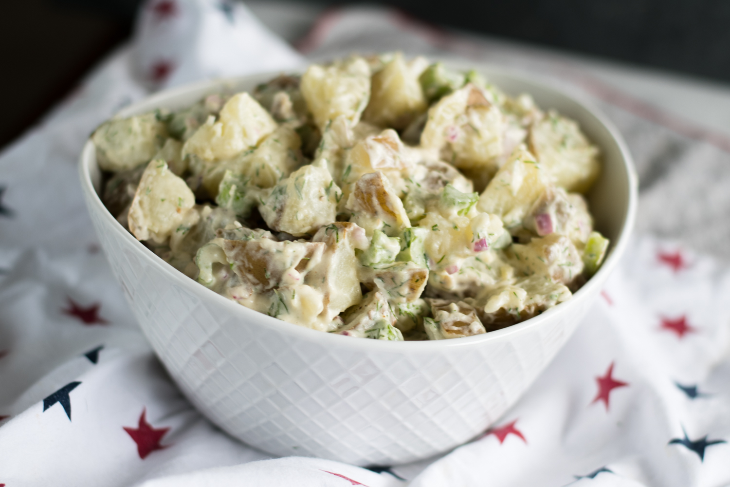 Vegan Dill Potato Salad is perfect for Summer BBQs and picnics! #vegan #summer #BBQ #sides #potato #salad #potluck #picnic #recipes