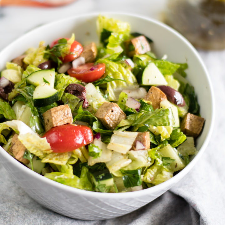 Vegan Greek Chopped Salad with tofu is perfect for summer! #vegan #salad #greek #tofu #summer #healthy