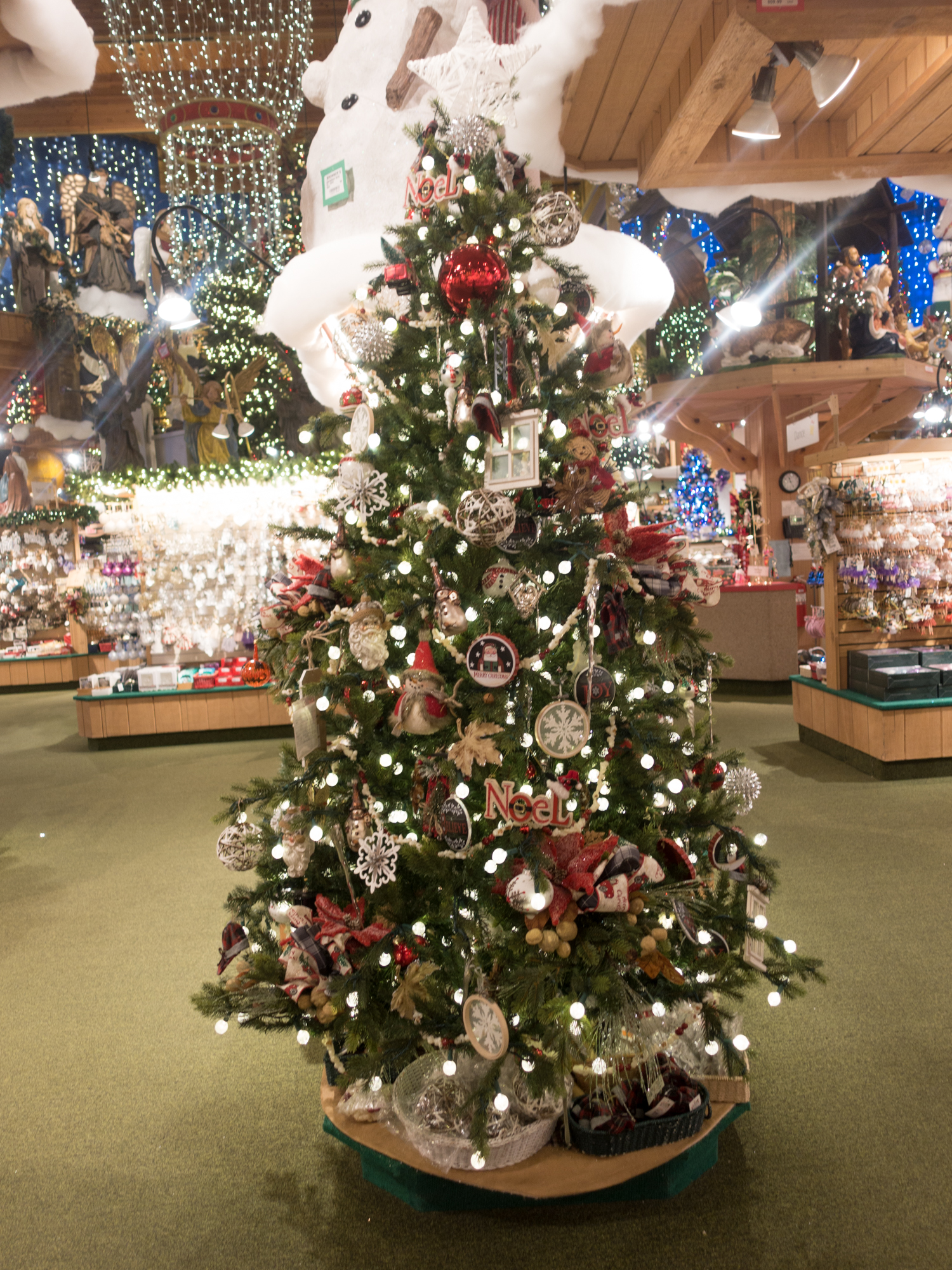 At Bronner’s CHRISTmas Wonderland, you can experience Christmas year-round. This Guide to visiting Bronner’s will show you why you need to visit this magical place. Plus some tips for your visit!