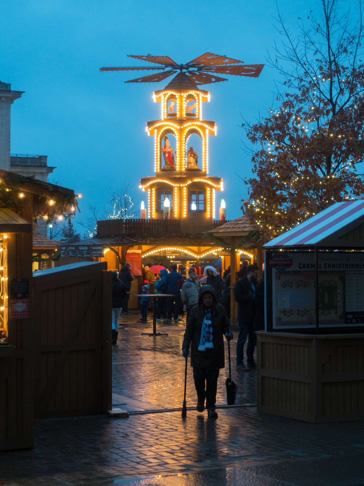 This year the Carmel Christkindlmarkt partnered with Steinbach to bring the German Glühwein Pyramide.