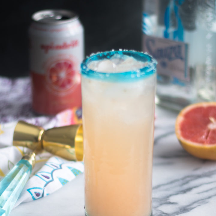 This Mexican Paloma Cocktail is a light, refreshing cocktail is made with fresh grapefruit juice, lime juice and tequila. Perfect cocktail for tequila lovers!