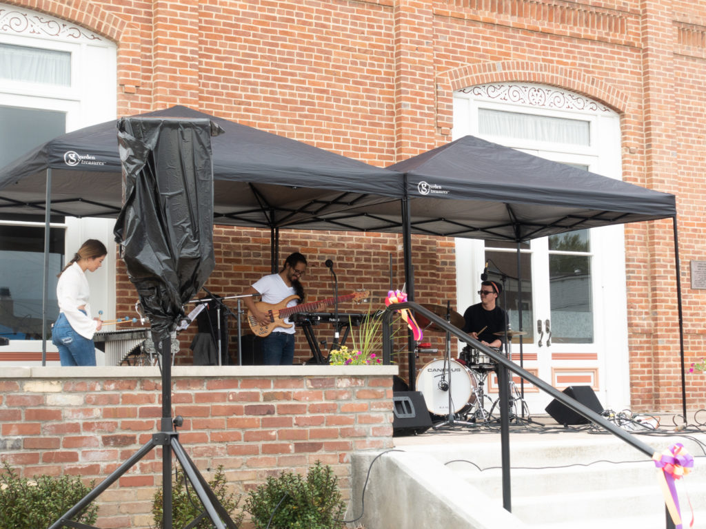 The Garden Gate Jazz, Art, Wine, & Craft Beer Festival takes places in the Market Street Park in downtown Huntington. 