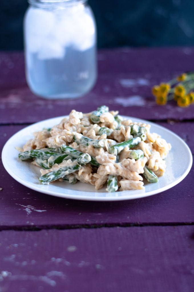 This rich creamy green bean pasta takes less than 30 minutes to cook! Perfect for when you’re craving something a little more decedent for dinner. #vegan #pasta #recipe #dairyfree #dinner #food #greenbean